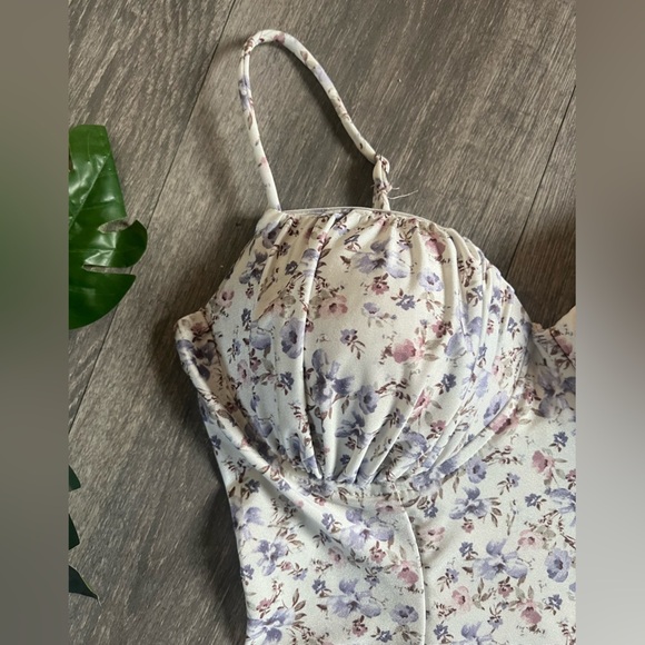 Blāshe Romantic Purple Floral Bodysuit with Bustier Top and High-Cut Style. M - Picture 6 of 16